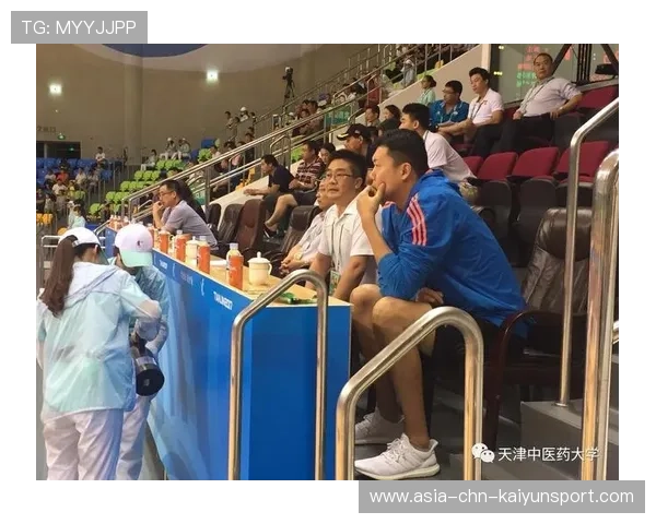 中国男篮重整旗鼓再度起航，中国男篮重聚