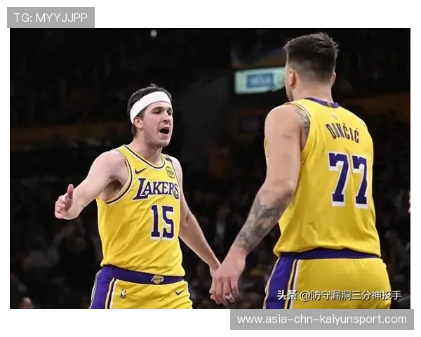 湖人核心巨头里夫斯右腹股沟拉伤,将缺阵一段时间,湖人 里夫斯 湖人核心巨头里夫斯右腹股沟拉伤,将缺阵一段时间,湖人 里夫斯