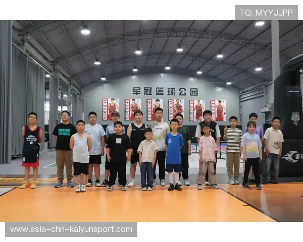 青训是否支持球员参与社会公益与志愿者活动，篮球青训队还能上学吗