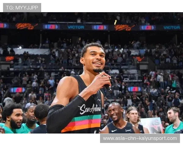 文班亚马贡献8次盖帽，马刺内线筑起钢铁墙